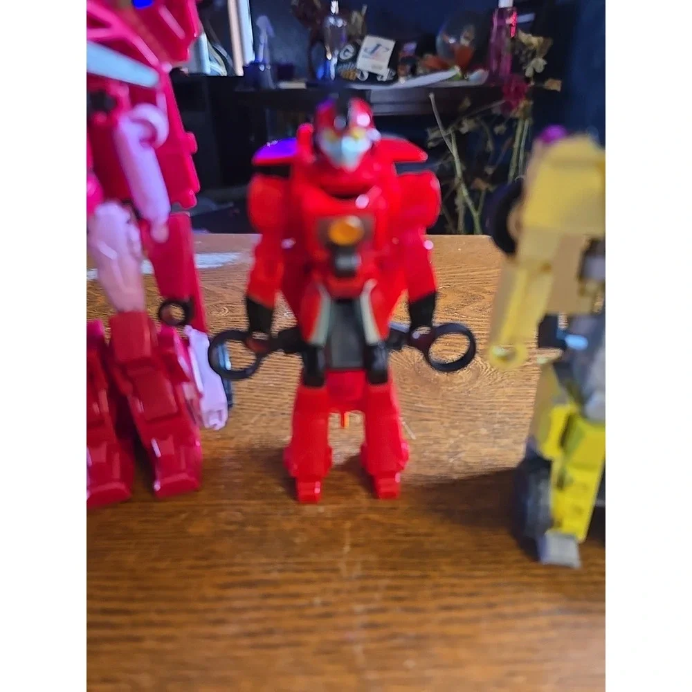 Lot (4) Transformers  Action Figures‎ Plastic